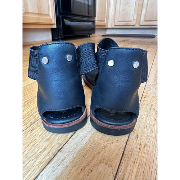 EUC Sorel Gladiator Sandals – Black Leather & Elastic Straps Size 8 - Picture 5 of 6